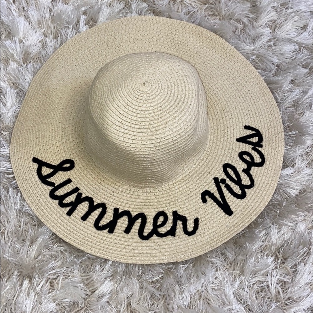 Summer Vibes Women's Cream Sun Hat